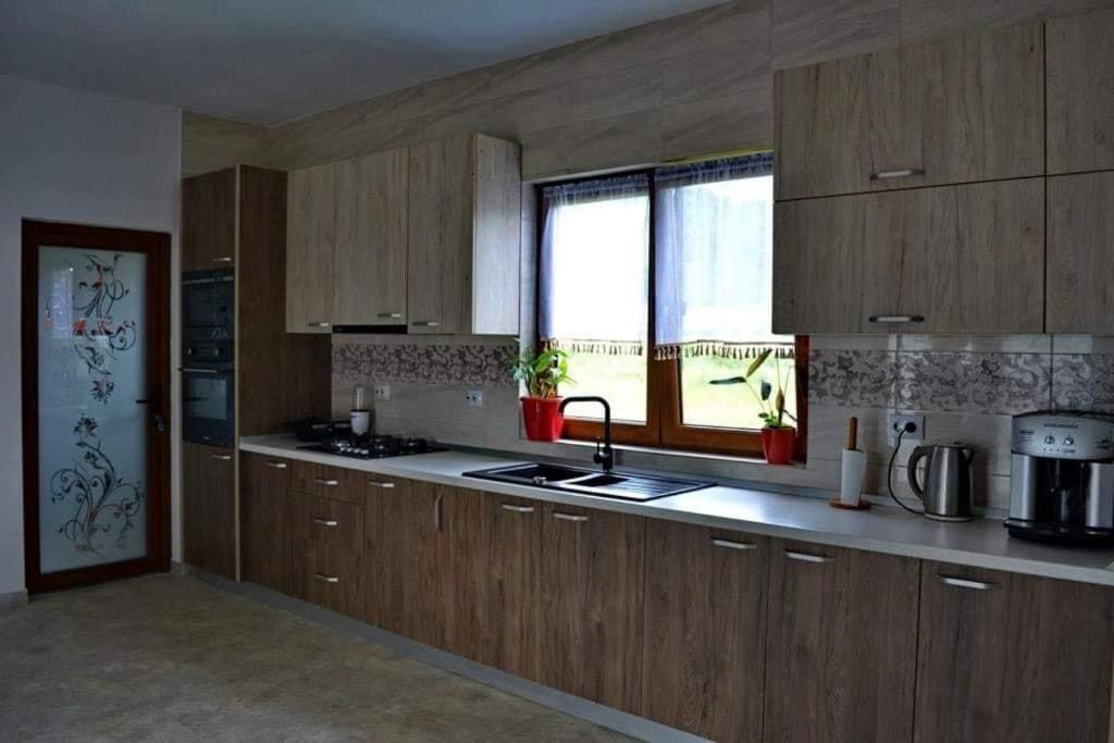 فندق Casa Vadeanu سيغيتو مارماتيي المظهر الخارجي الصورة